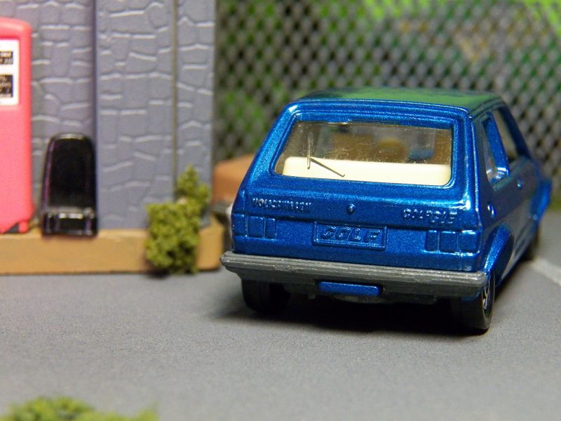 Illustration for article titled Tomica 1:56 VW Golf GLE "Goes Like... Excellent?"